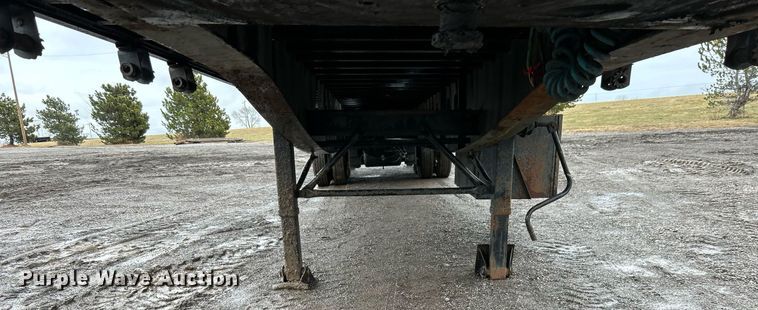 image for item OI9574 2005 Lufkin FL-II-ST flatbed trailer