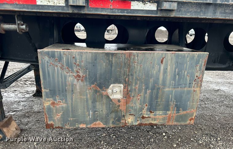 image for item OI9574 2005 Lufkin FL-II-ST flatbed trailer