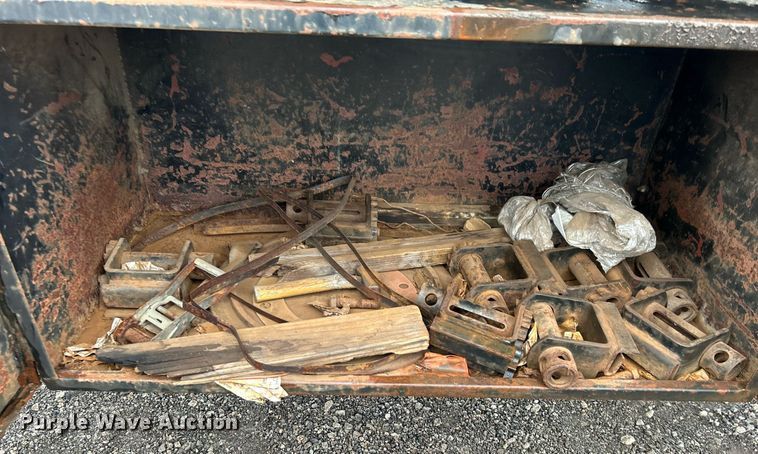 image for item OI9574 2005 Lufkin FL-II-ST flatbed trailer