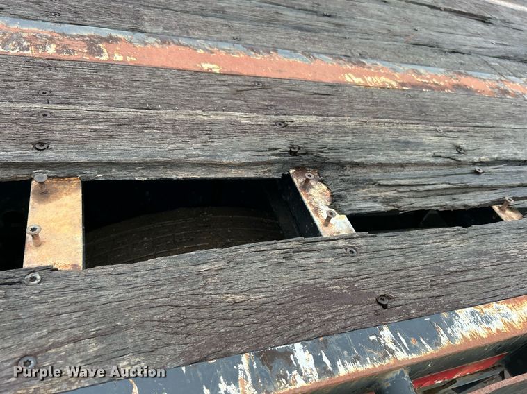 image for item OI9574 2005 Lufkin FL-II-ST flatbed trailer