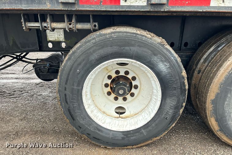 image for item OI9574 2005 Lufkin FL-II-ST flatbed trailer