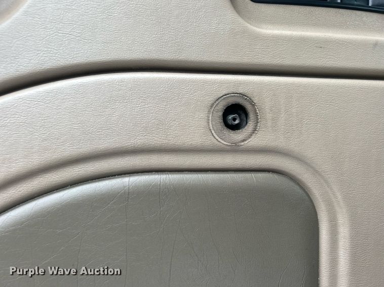 image for item OI9576 2006 International  9400i semi truck