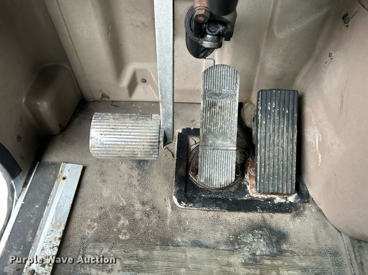 image for item OI9576 2006 International  9400i semi truck