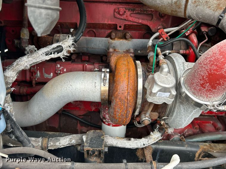 image for item OI9576 2006 International  9400i semi truck