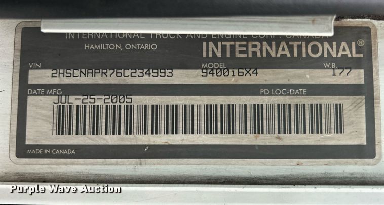image for item OI9576 2006 International  9400i semi truck