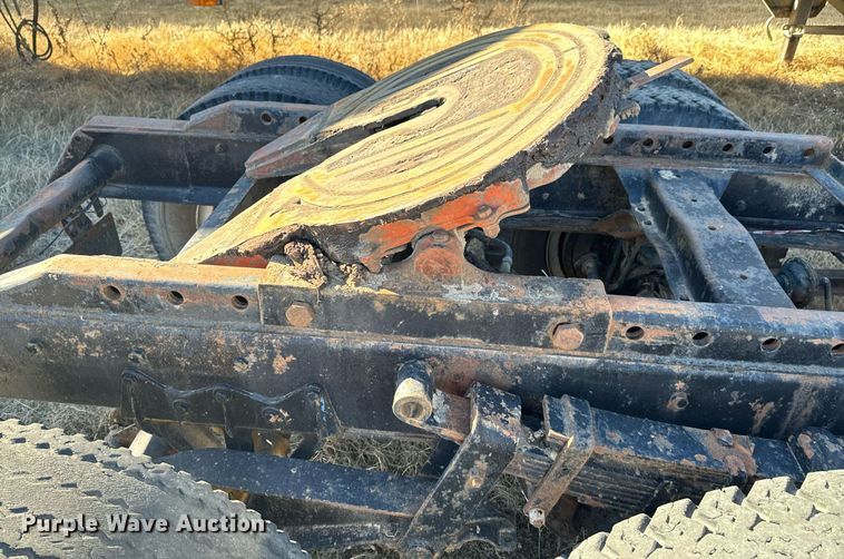 image for item OJ9430 1951 GMC 650 semi truck