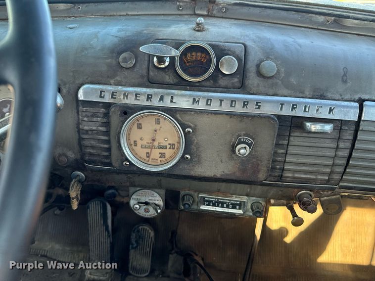 image for item OJ9430 1951 GMC 650 semi truck