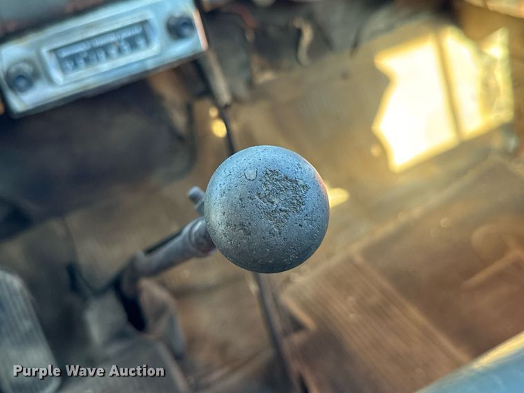 image for item OJ9430 1951 GMC 650 semi truck