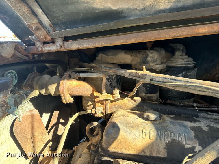 image for item OJ9430 1951 GMC 650 semi truck