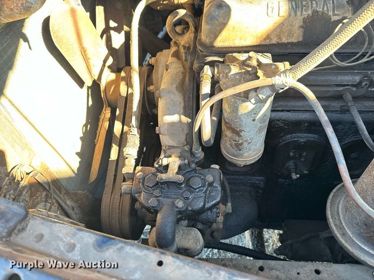 image for item OJ9430 1951 GMC 650 semi truck