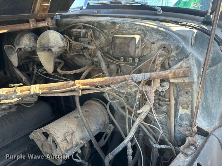 image for item OJ9430 1951 GMC 650 semi truck