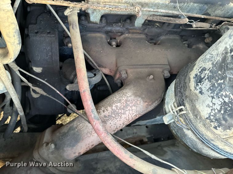 image for item OJ9430 1951 GMC 650 semi truck