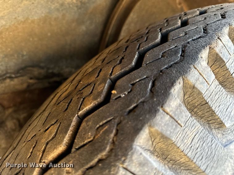 image for item OJ9430 1951 GMC 650 semi truck