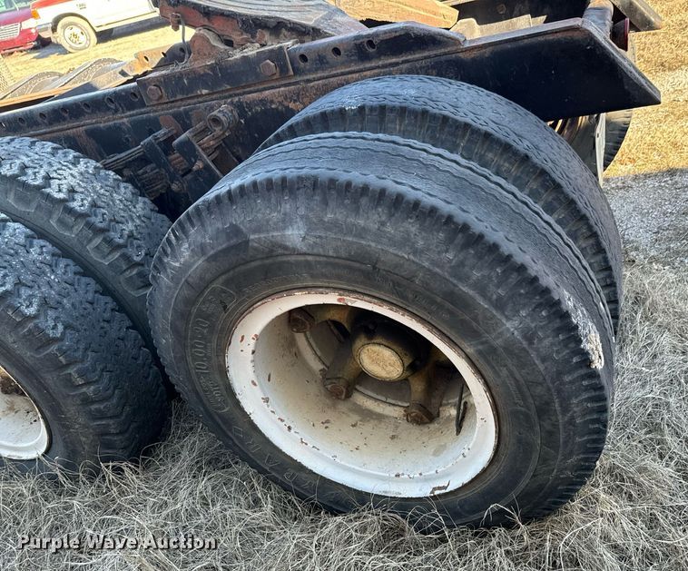 image for item OJ9430 1951 GMC 650 semi truck