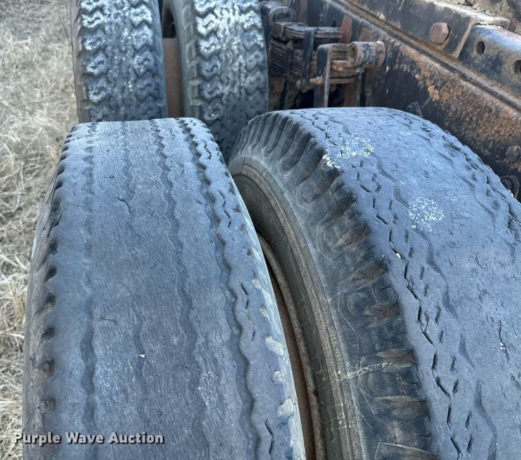 image for item OJ9430 1951 GMC 650 semi truck