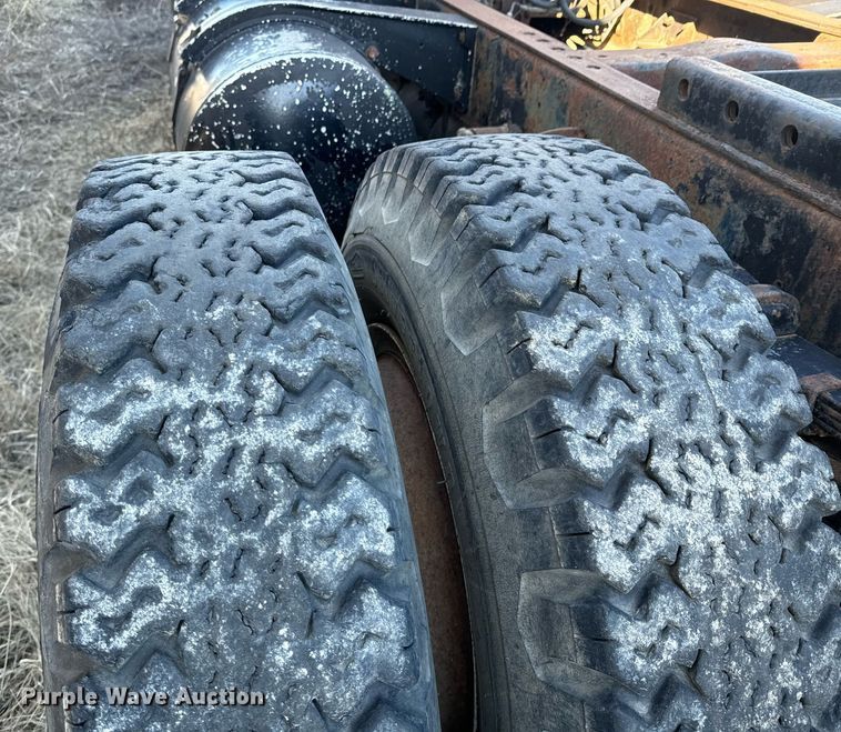 image for item OJ9430 1951 GMC 650 semi truck