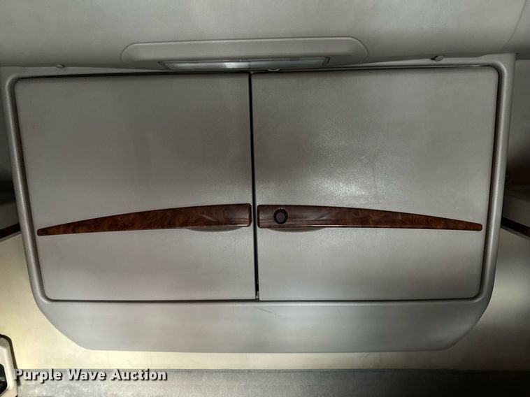 image for item OJ9437 2007 International 9900i semi truck