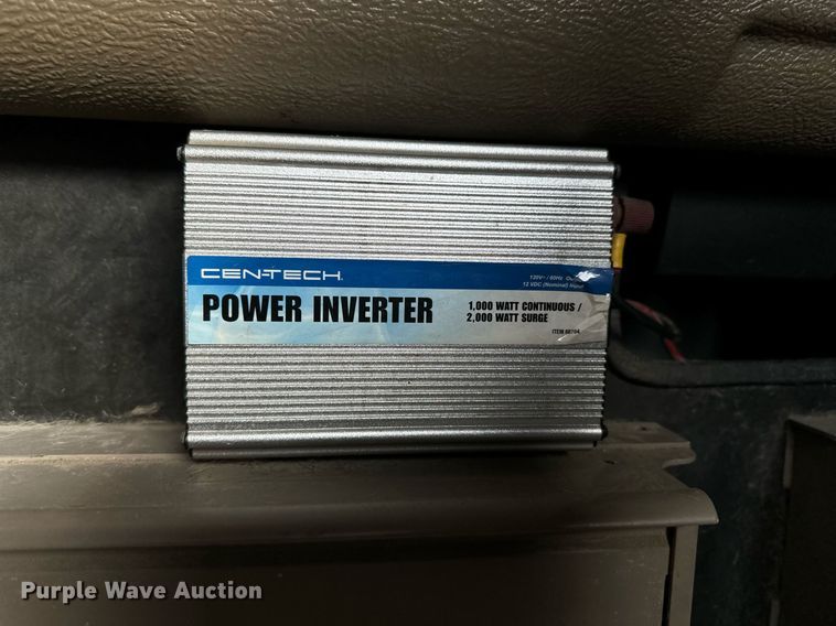 image for item OJ9437 2007 International 9900i semi truck