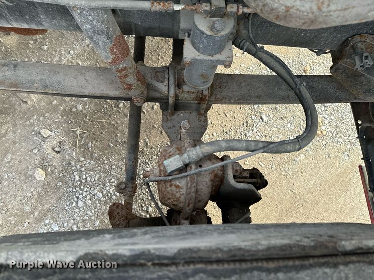 image for item OJ9437 2007 International 9900i semi truck