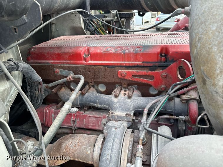 image for item OJ9437 2007 International 9900i semi truck