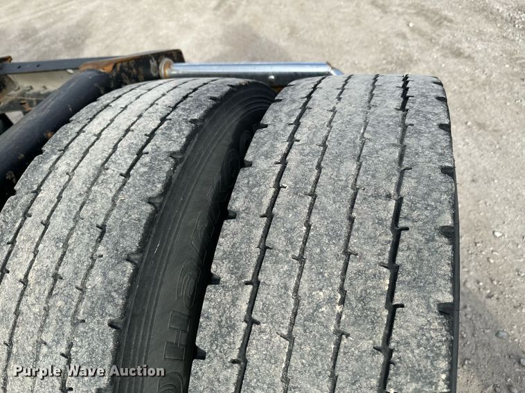 image for item OJ9437 2007 International 9900i semi truck