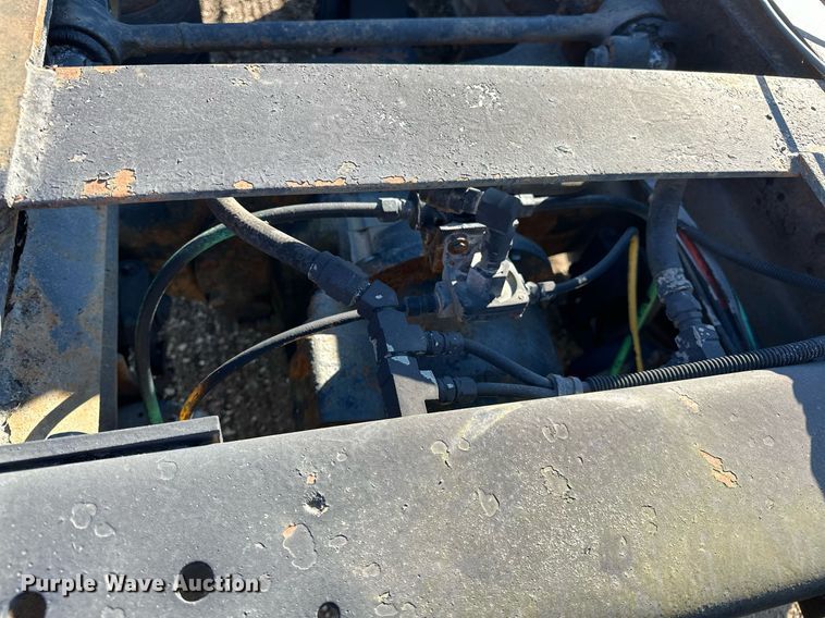 image for item OM9787 1990 International  F9370 semi truck