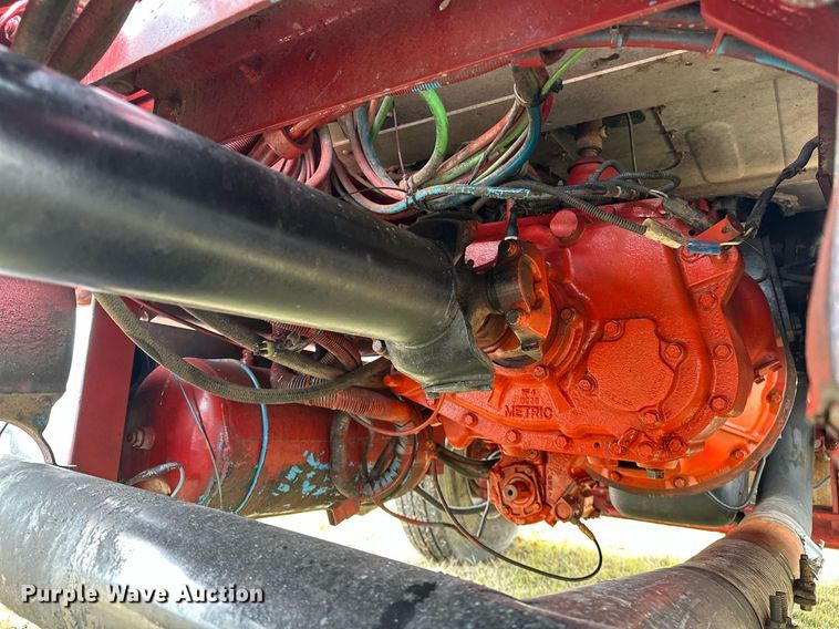 image for item OM9835 1999 Peterbilt  379 semi truck