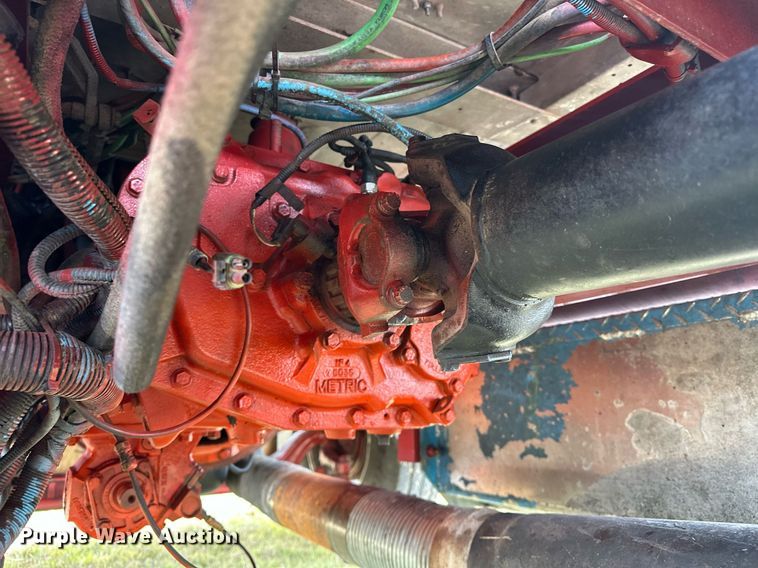 image for item OM9835 1999 Peterbilt  379 semi truck