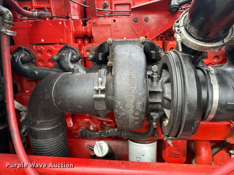 image for item OM9835 1999 Peterbilt  379 semi truck