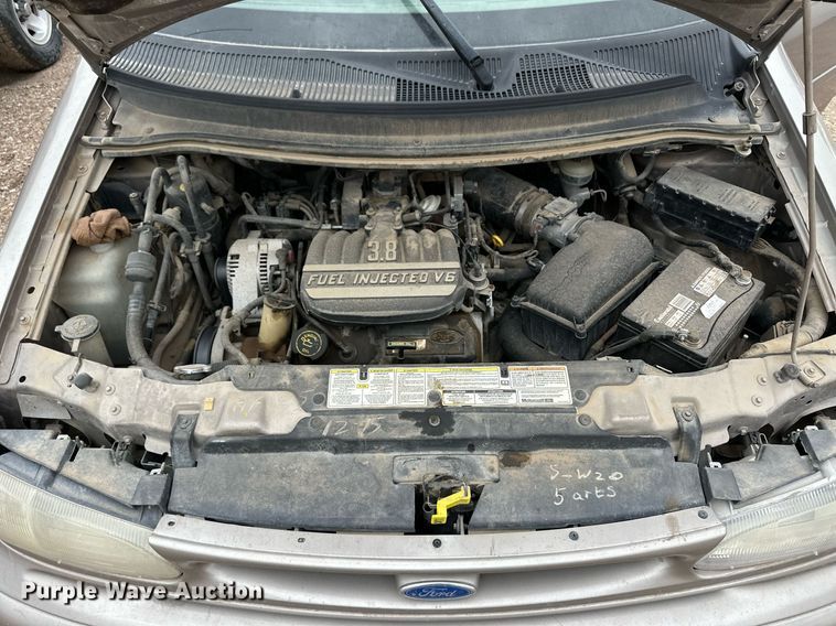 image for item DH1928 1995 Ford Windstar van