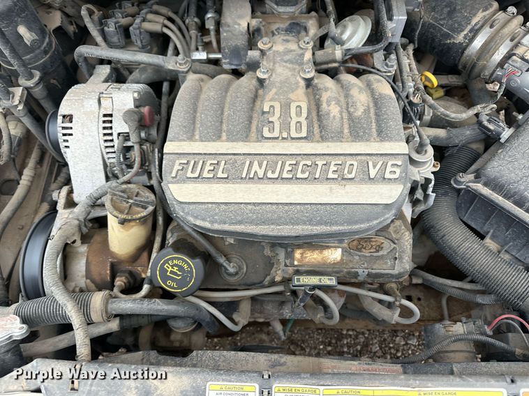 image for item DH1928 1995 Ford Windstar van