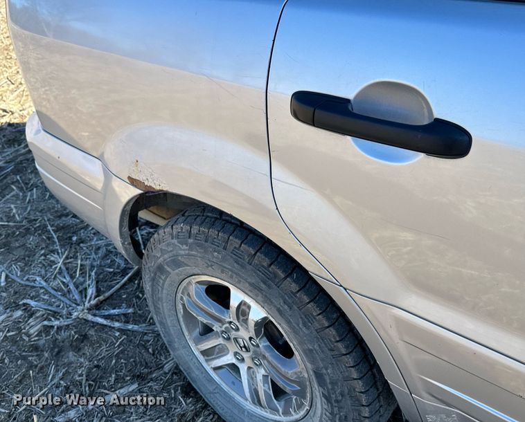 image for item DJ6238 2005 Honda  Pilot SUV
