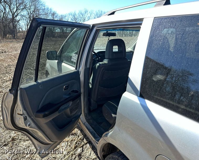 image for item DJ6238 2005 Honda  Pilot SUV