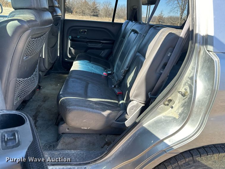 image for item DJ6238 2005 Honda  Pilot SUV