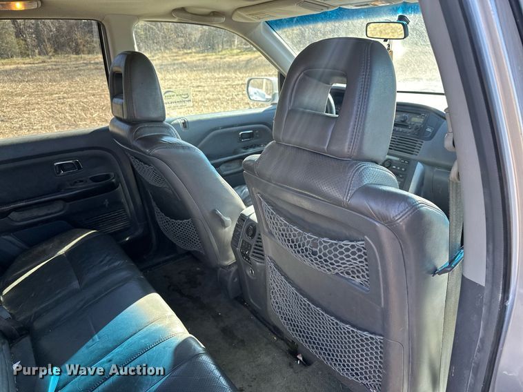 image for item DJ6238 2005 Honda  Pilot SUV