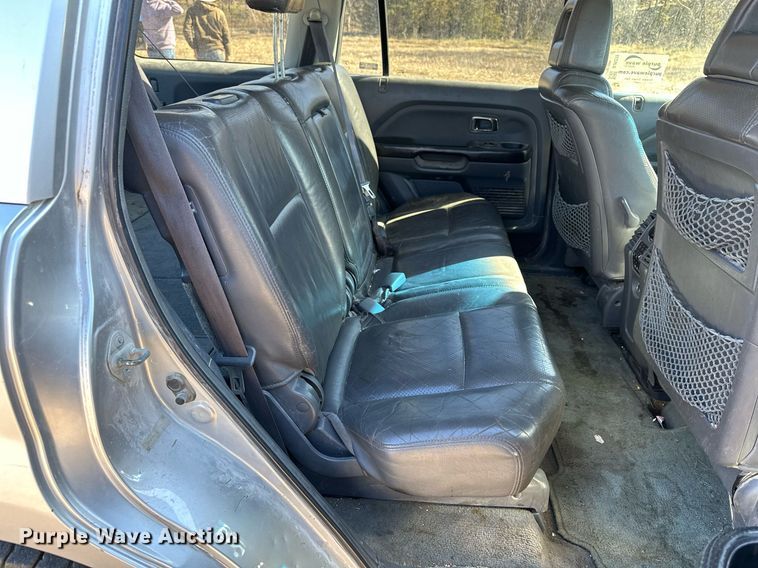 image for item DJ6238 2005 Honda  Pilot SUV