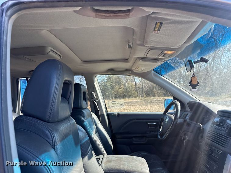 image for item DJ6238 2005 Honda  Pilot SUV