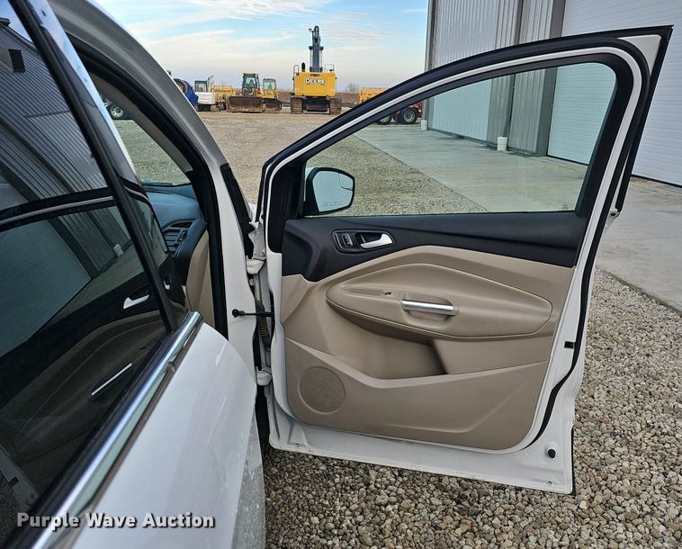 image for item DK0533 2017 Ford Escape SE SUV