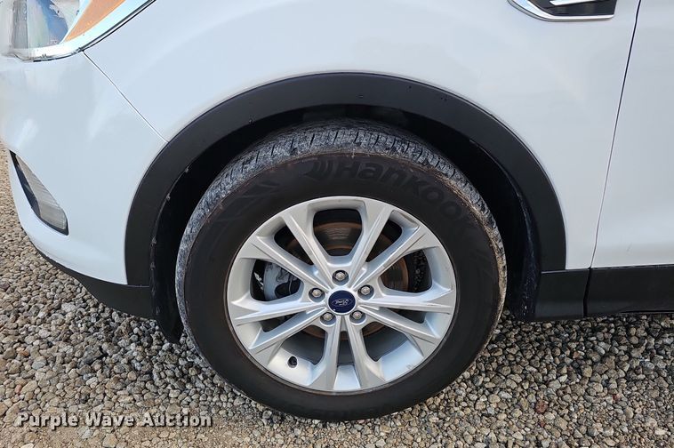 image for item DK0533 2017 Ford Escape SE SUV