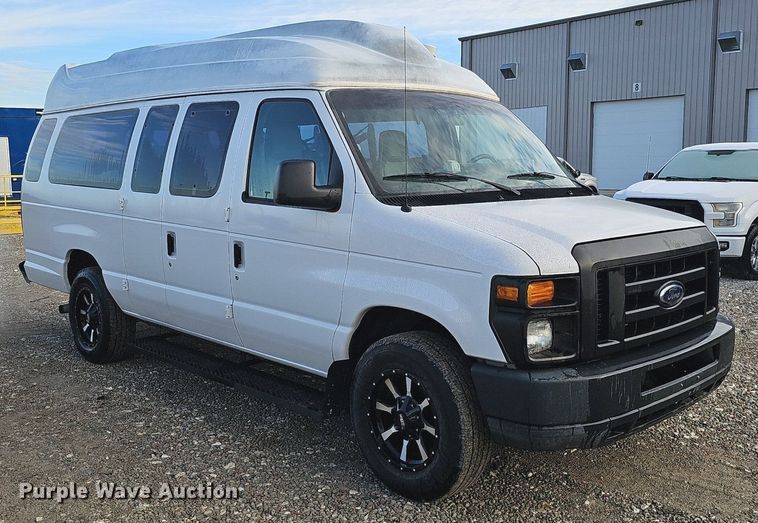 image for item DK0534 2010 Ford E350 Super Duty van