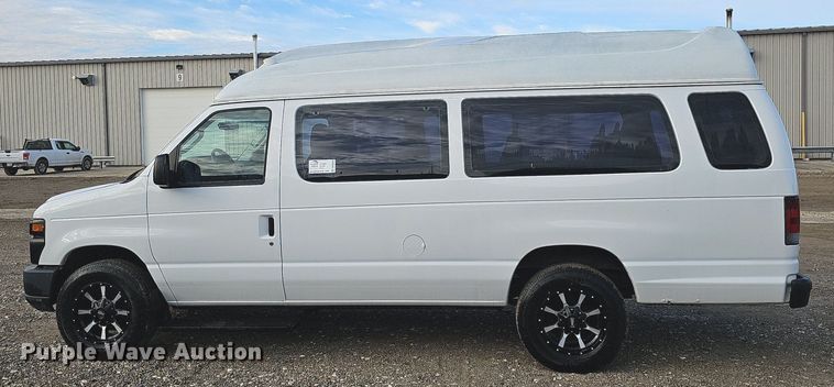 image for item DK0534 2010 Ford E350 Super Duty van