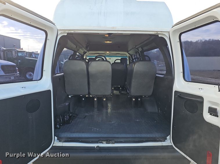 image for item DK0534 2010 Ford E350 Super Duty van