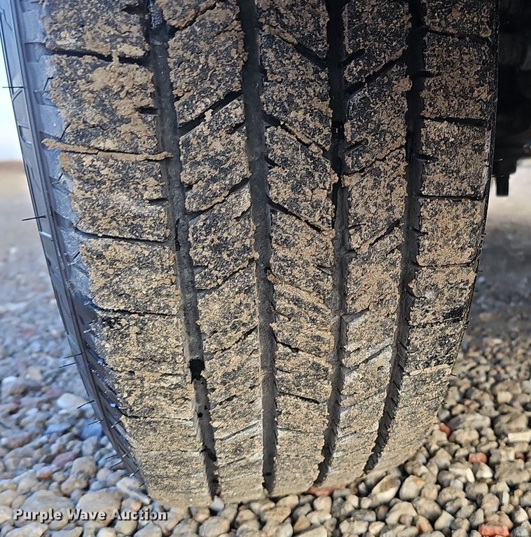 image for item DK0534 2010 Ford E350 Super Duty van