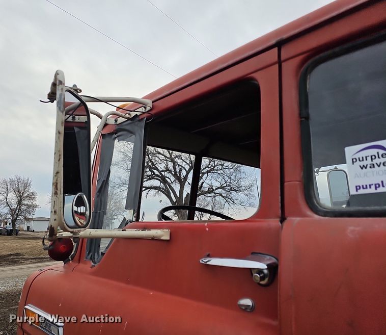 image for item DK0539 1969 Ford 700 truck cab and chassis