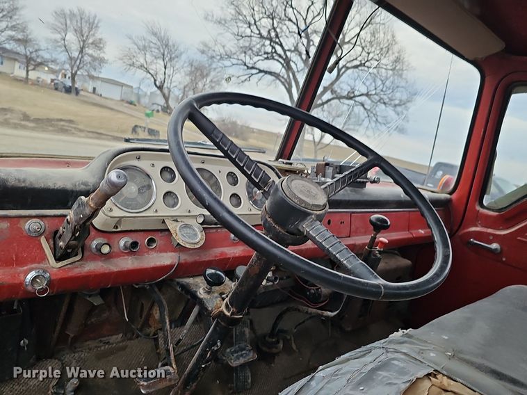 image for item DK0539 1969 Ford 700 truck cab and chassis