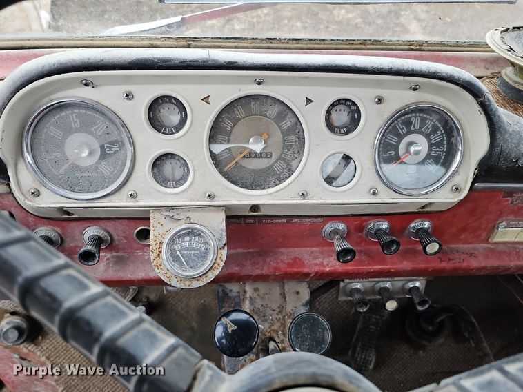 image for item DK0539 1969 Ford 700 truck cab and chassis