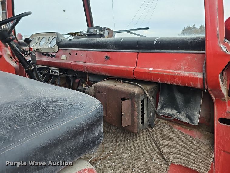 image for item DK0539 1969 Ford 700 truck cab and chassis