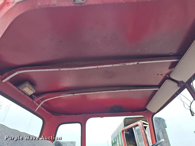 image for item DK0539 1969 Ford 700 truck cab and chassis