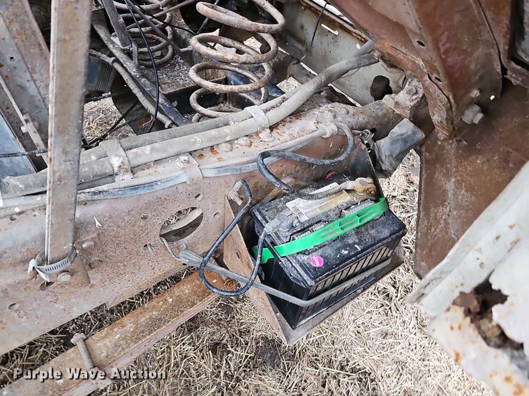 image for item DK0539 1969 Ford 700 truck cab and chassis