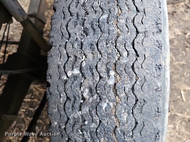 image for item DK0539 1969 Ford 700 truck cab and chassis